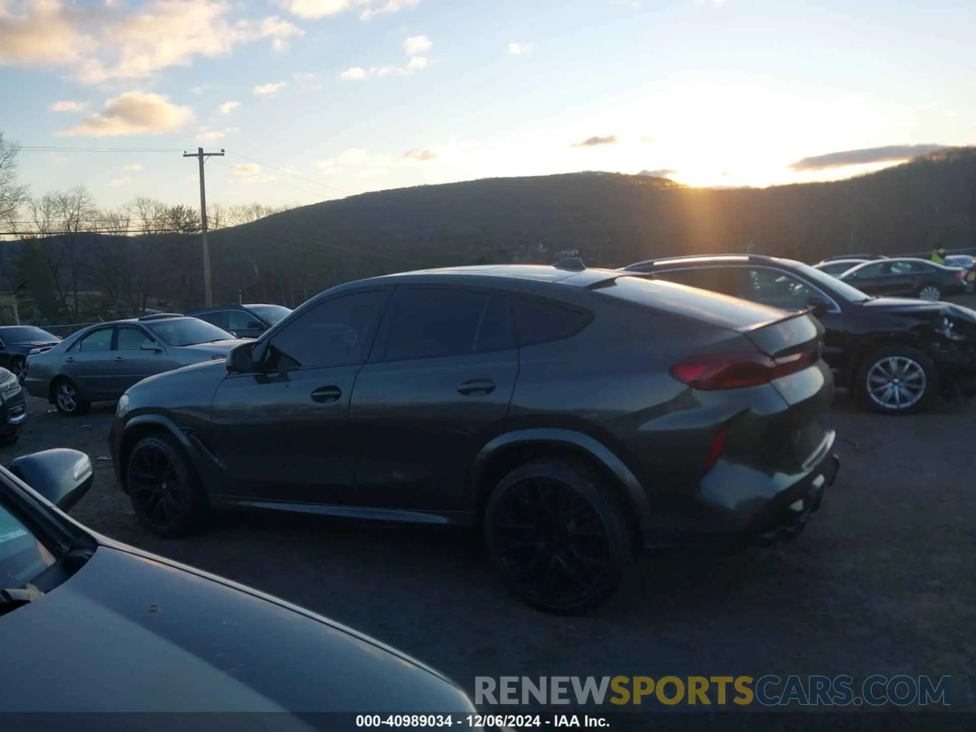 14 fotografías del automóvil dañado 5YMCY0C05M9F96218 BMW X6 M 2021