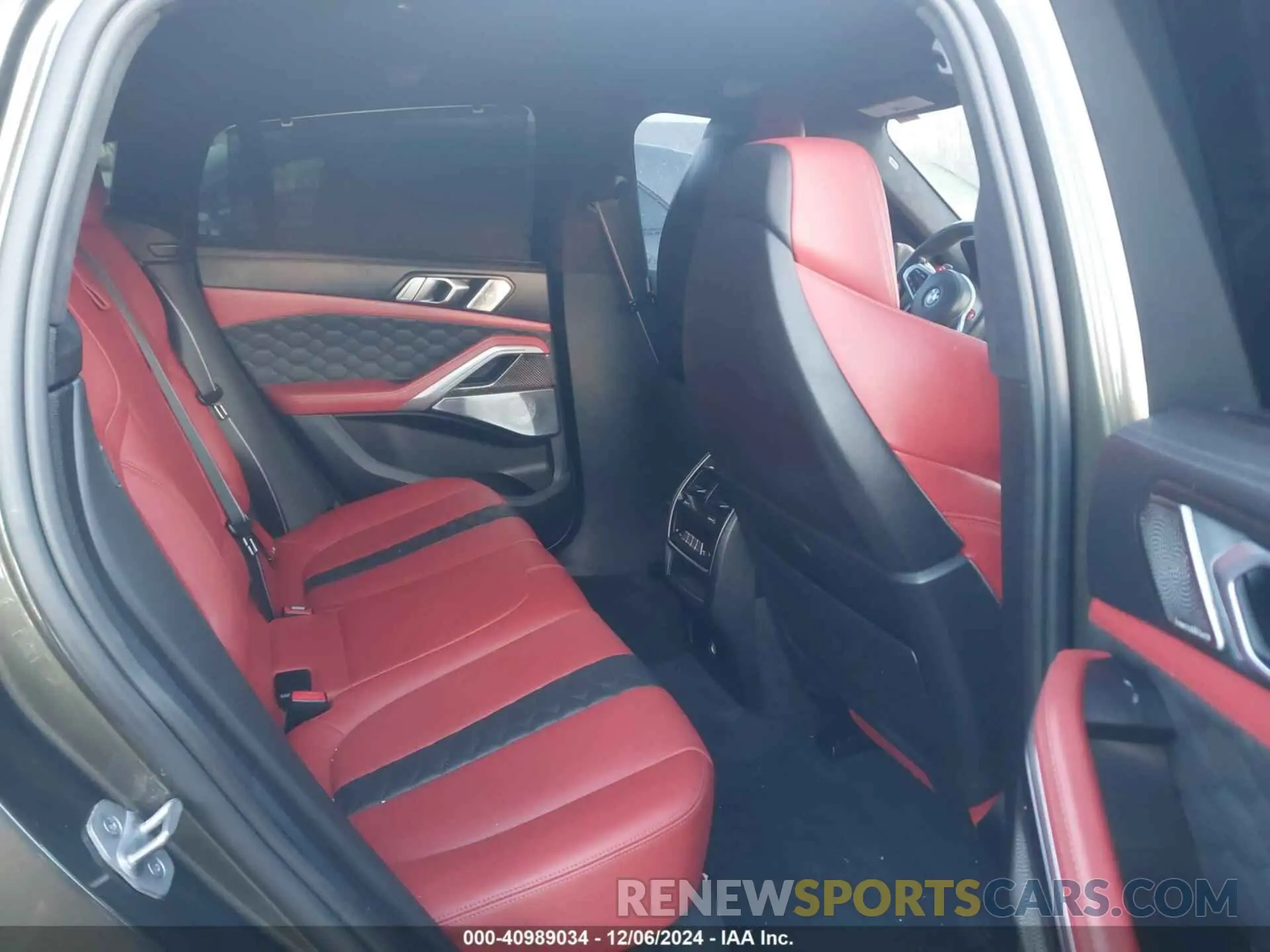 8 fotografías del automóvil dañado 5YMCY0C05M9F96218 BMW X6 M 2021
