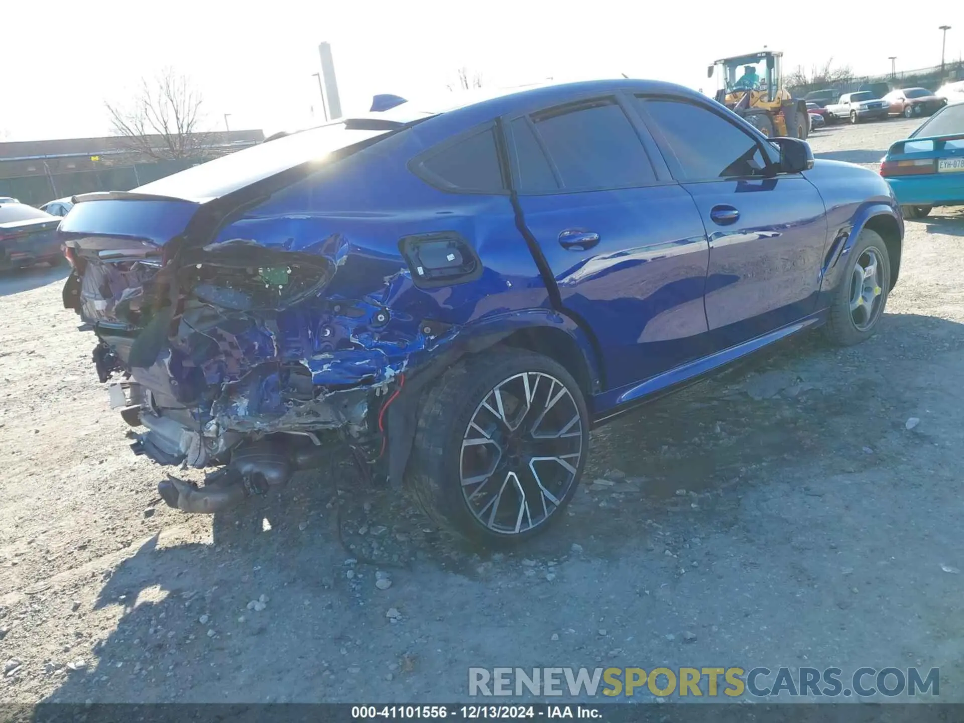 4 fotografías del automóvil dañado 5YMCY0C01N9M84627 BMW X6 M 2022