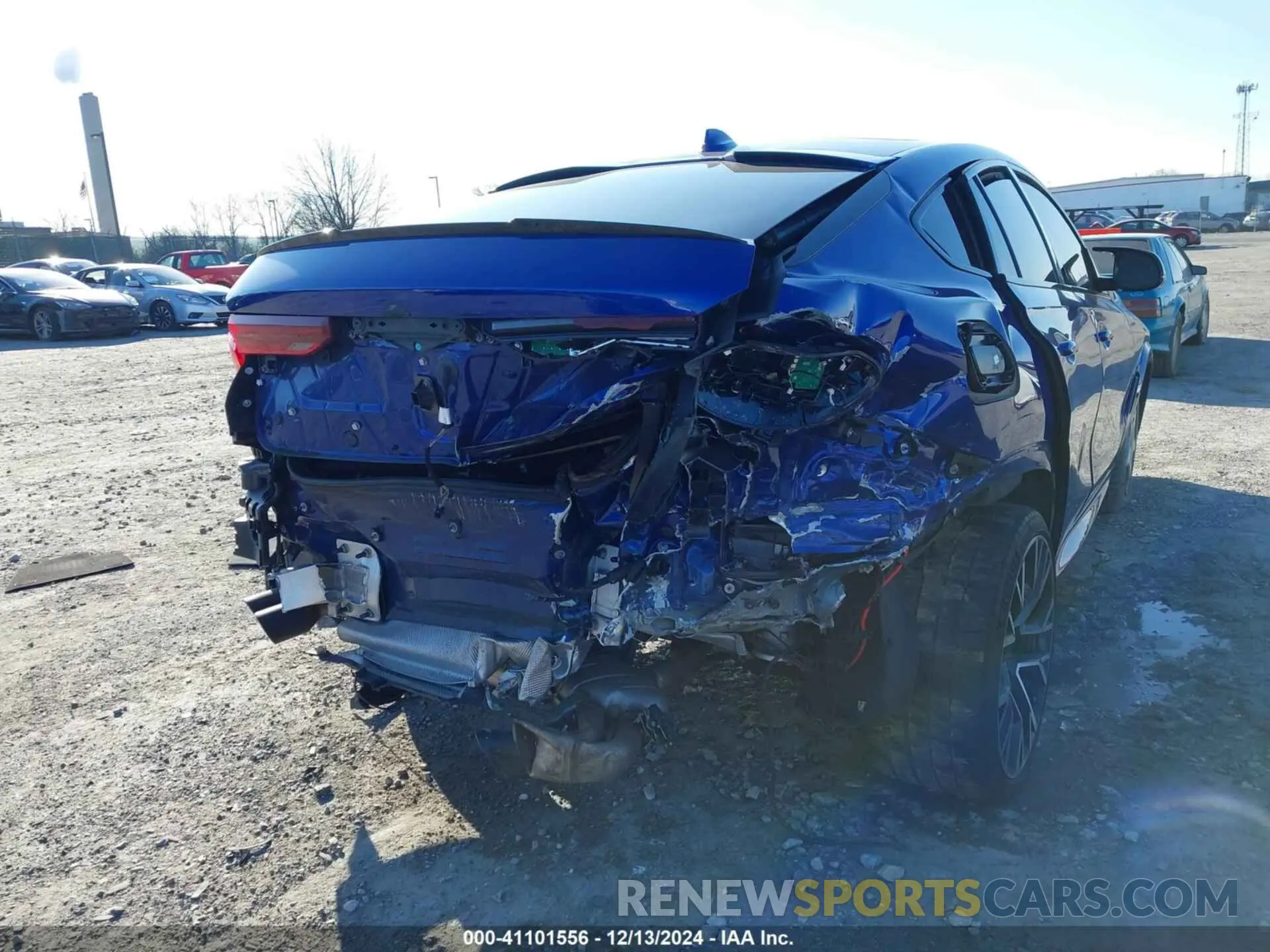6 fotografías del automóvil dañado 5YMCY0C01N9M84627 BMW X6 M 2022