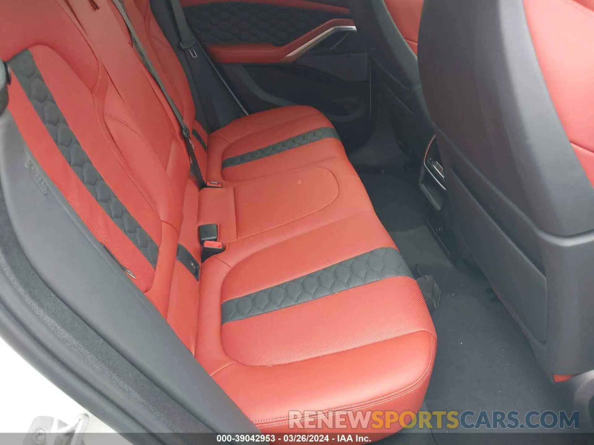 8 fotografías del automóvil dañado 5YMCY0C09N9N02940 BMW X6 M 2022
