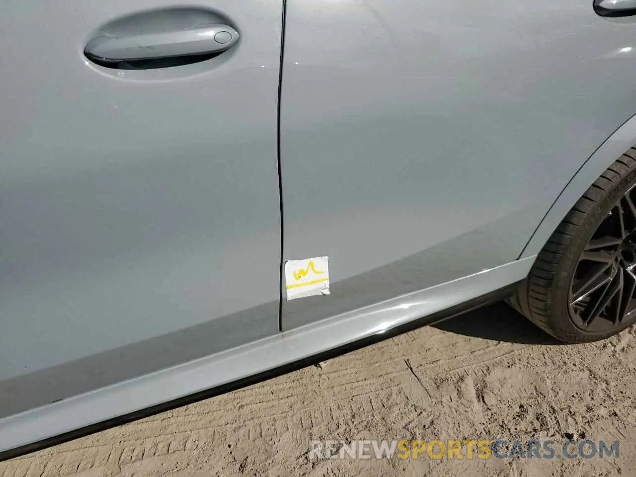 13 fotografías del automóvil dañado 5YM23ET04R9S28947 BMW X6 M COMPE 2024