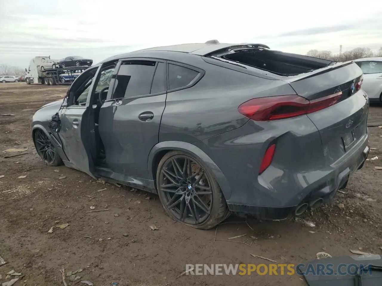 2 fotografías del automóvil dañado 5YM23ET03S9Y65382 BMW X6 M COMPE 2025