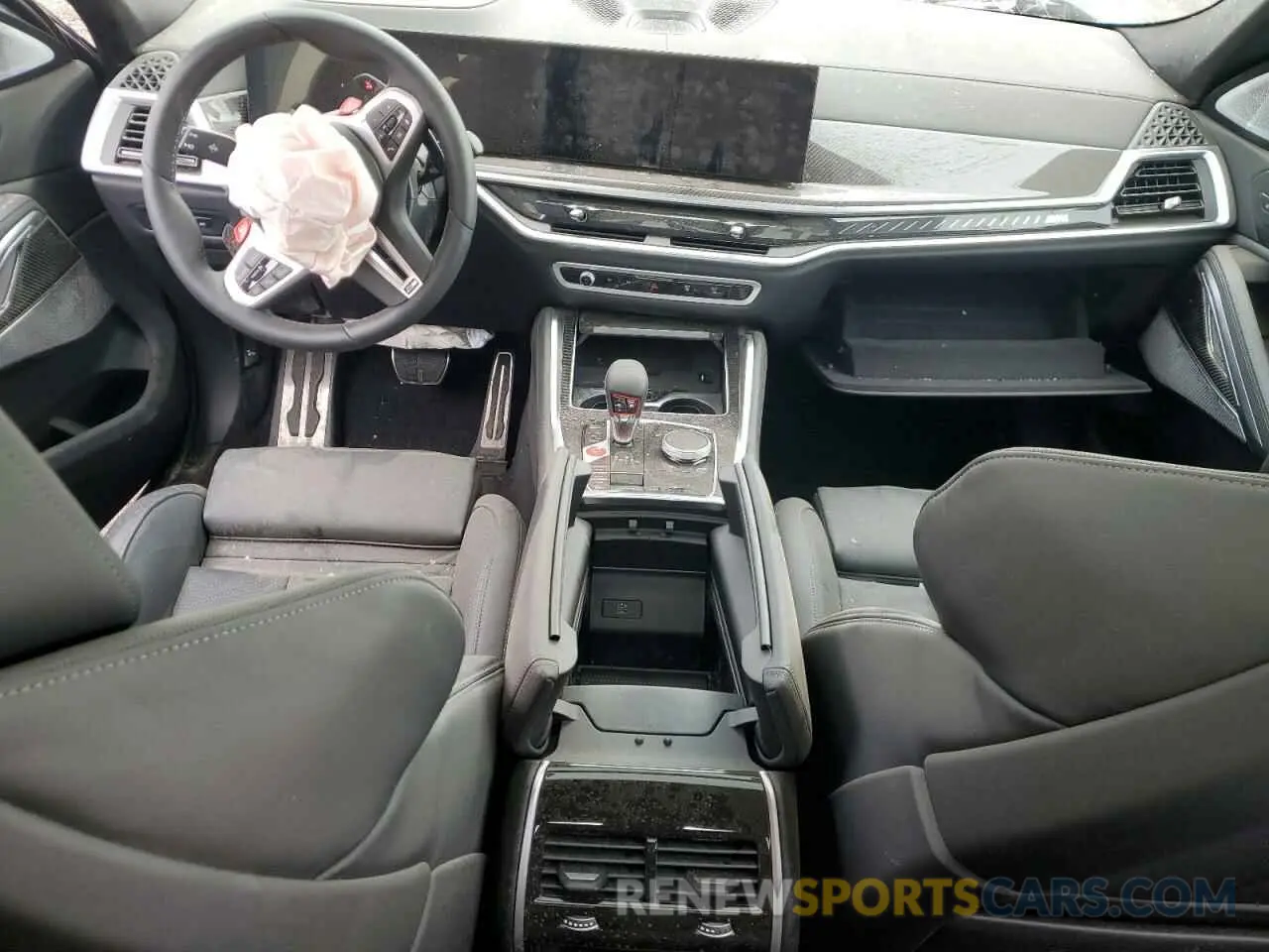 8 fotografías del automóvil dañado 5YM23ET03S9Y65382 BMW X6 M COMPE 2025