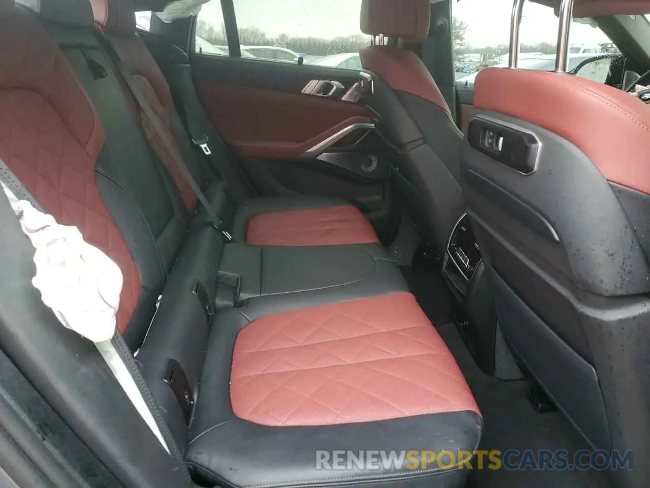 11 fotografías del automóvil dañado 5UX43EX01S9X34140 BMW X6 M60I 2025
