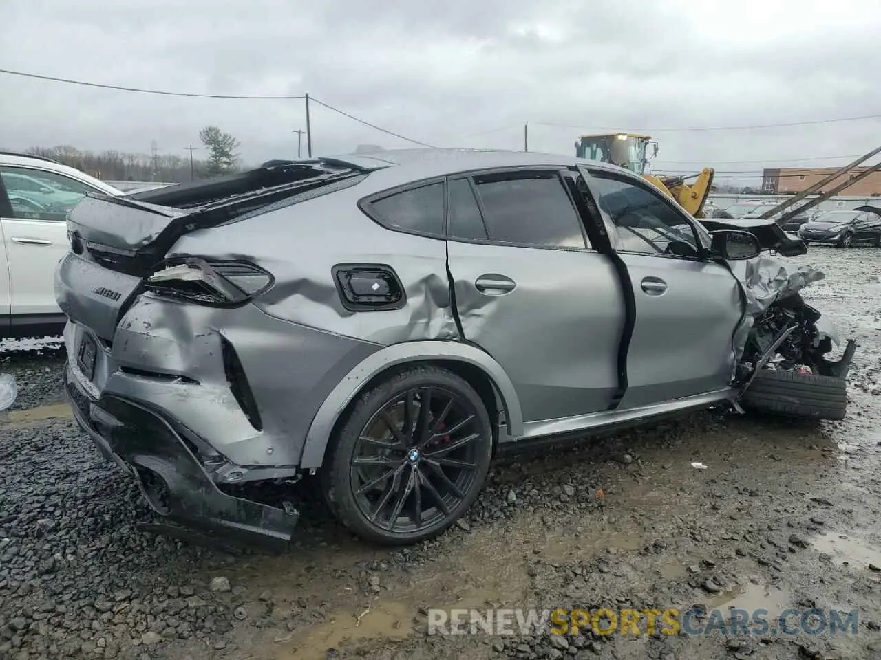 3 fotografías del automóvil dañado 5UX43EX01S9X34140 BMW X6 M60I 2025