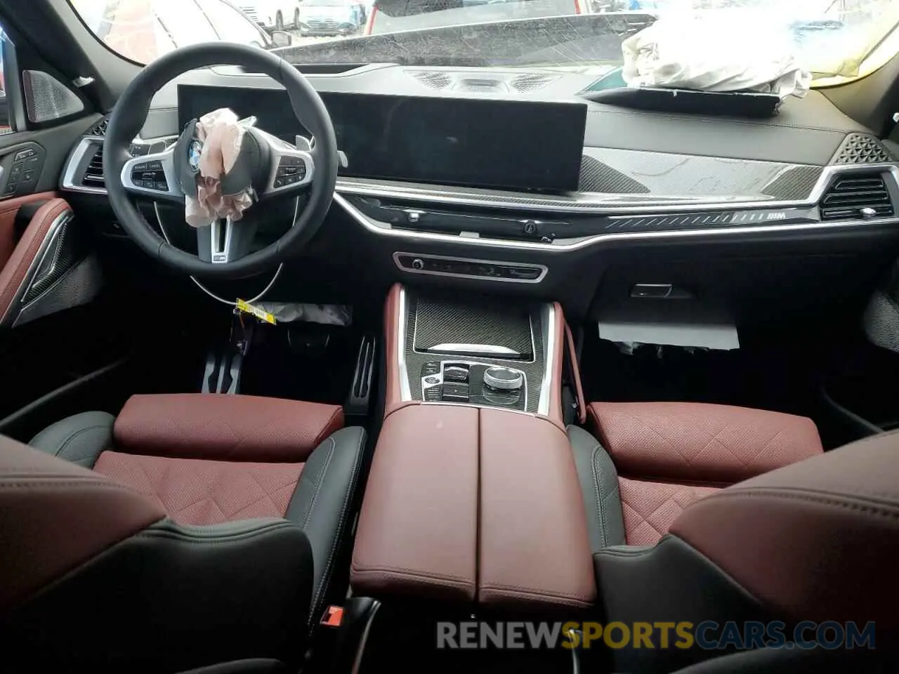 8 fotografías del automóvil dañado 5UX43EX01S9X34140 BMW X6 M60I 2025
