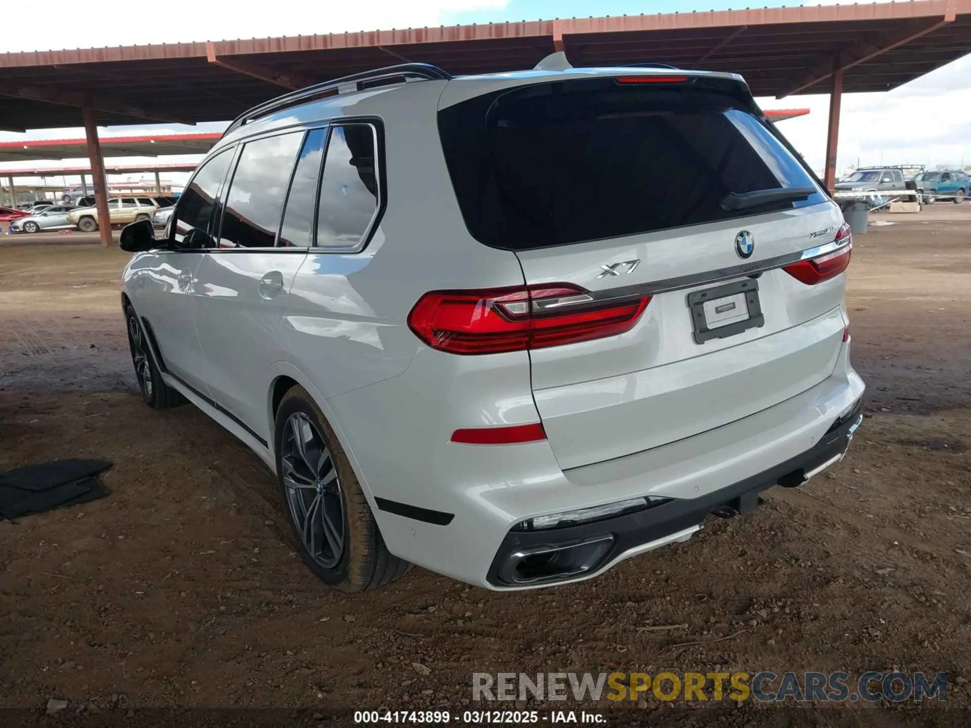3 fotografías del automóvil dañado 5UXCW2C56KL083156 BMW X7 2019