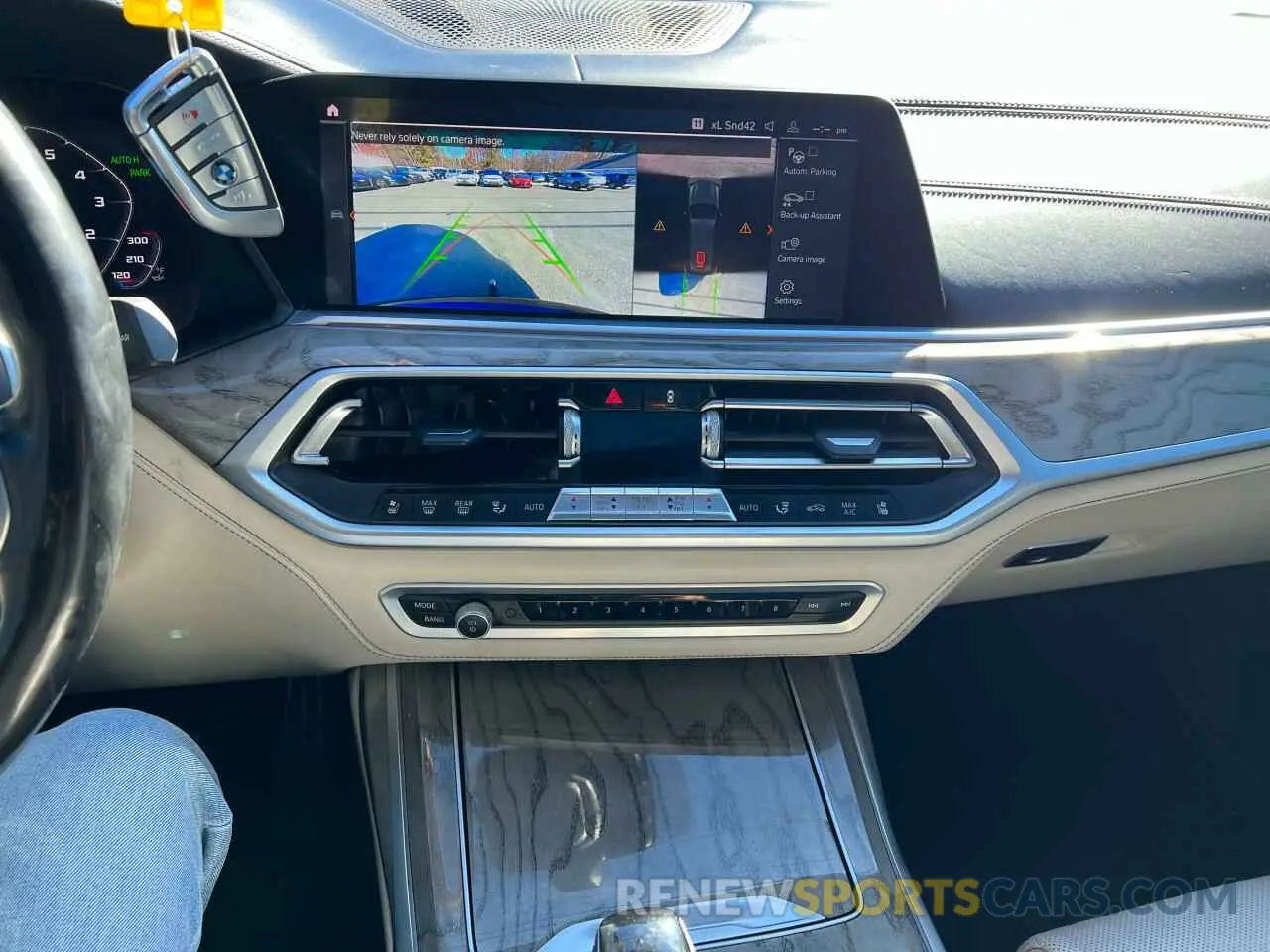 10 fotografías del automóvil dañado 5UXCX4C53KLB39548 BMW X7 2019