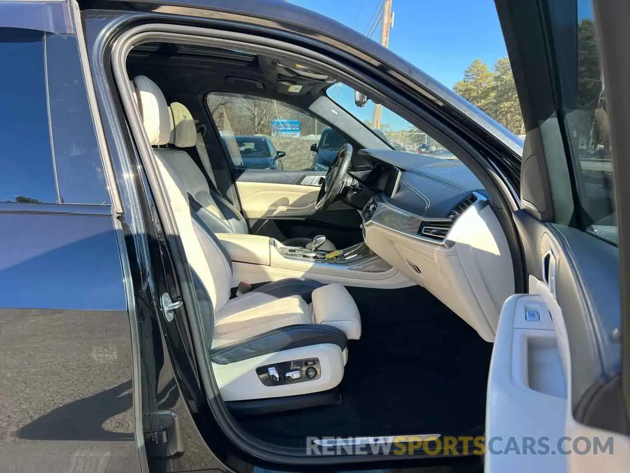 5 fotografías del automóvil dañado 5UXCX4C53KLB39548 BMW X7 2019