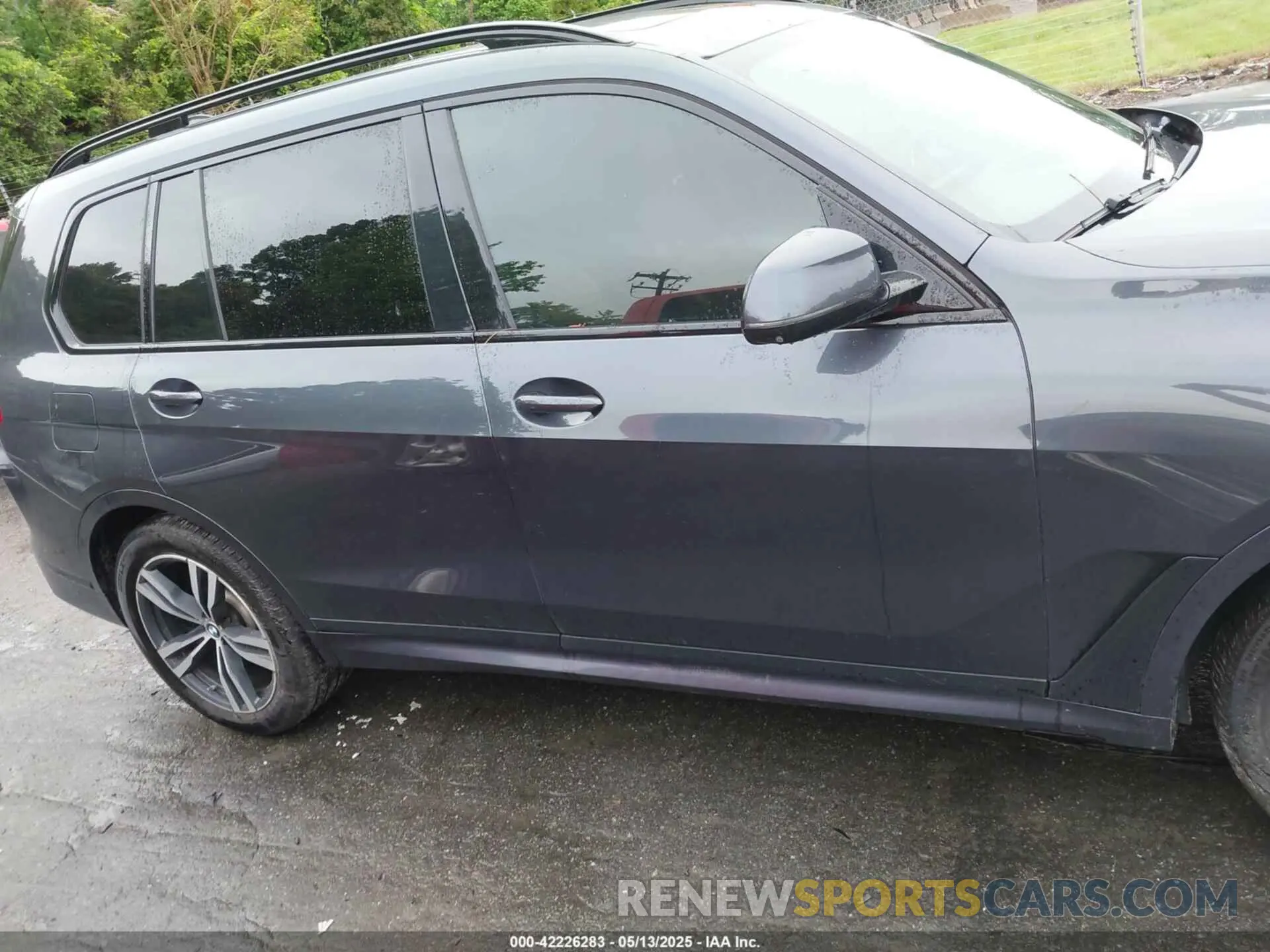13 fotografías del automóvil dañado 5UXCX4C57KLS37656 BMW X7 2019