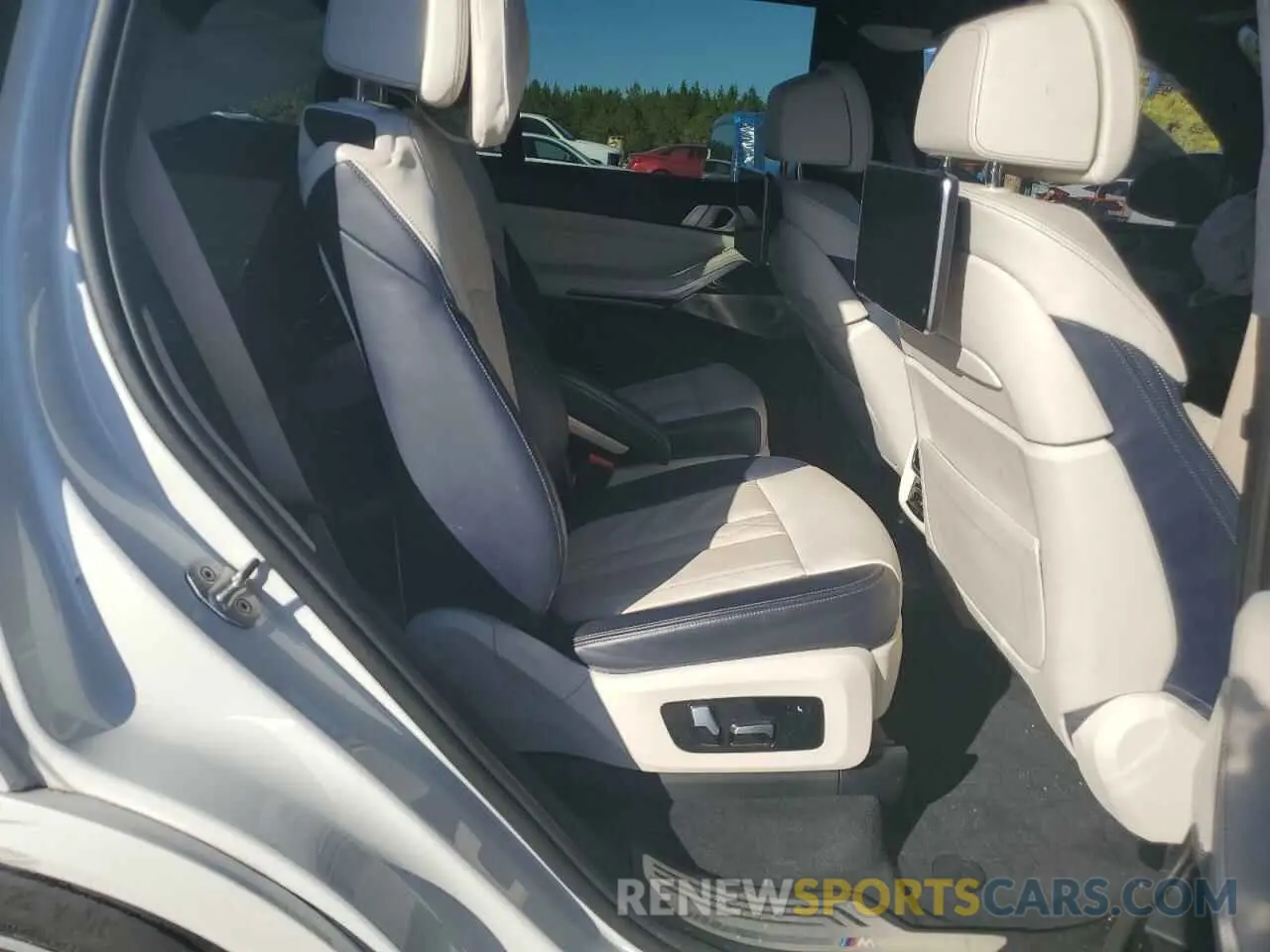 12 fotografías del automóvil dañado 5UXCX4C59KLB39473 BMW X7 2019