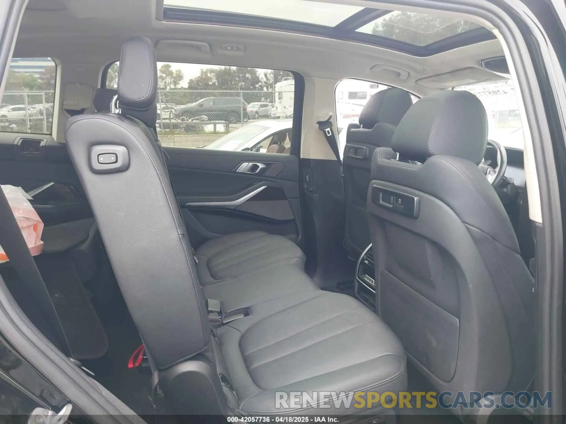 8 fotografías del automóvil dañado 5UXCW2C03L9A00546 BMW X7 2020