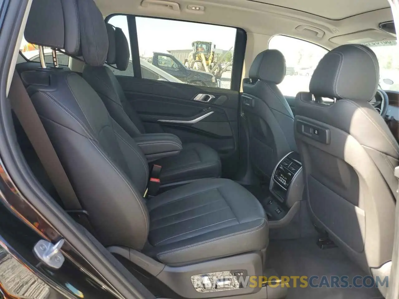 11 fotografías del automóvil dañado 5UXCW2C03L9B11355 BMW X7 2020