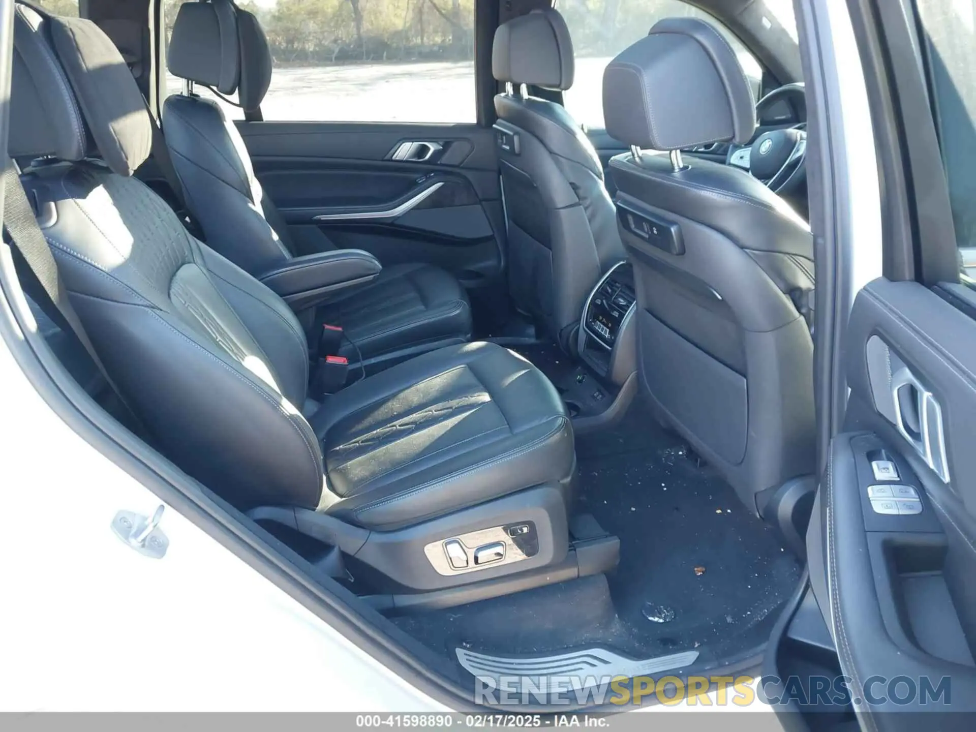 8 fotografías del automóvil dañado 5UXCW2C05L9C18696 BMW X7 2020