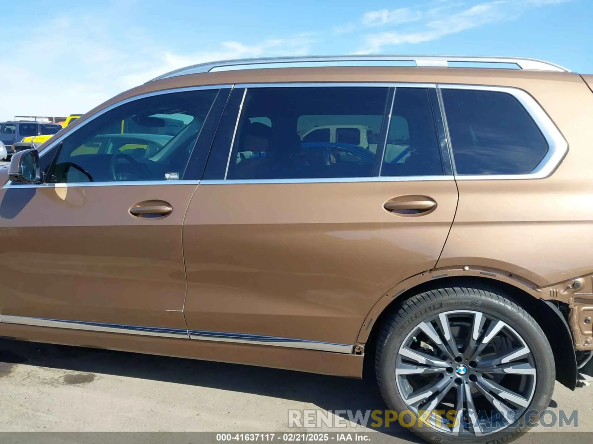 15 fotografías del automóvil dañado 5UXCW2C0XL9B48130 BMW X7 2020