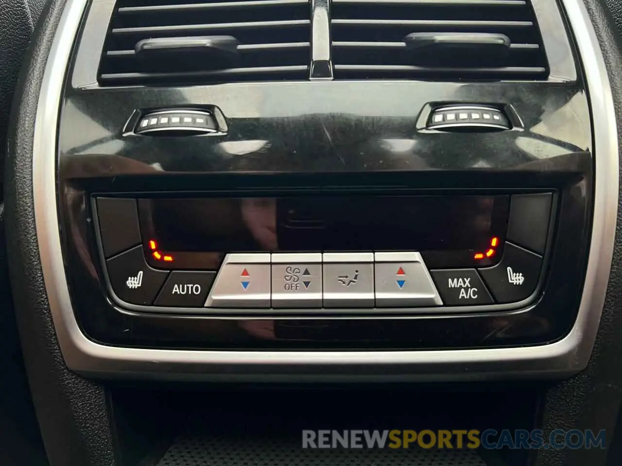 9 fotografías del automóvil dañado 5UXCW2C0XL9C27572 BMW X7 2020