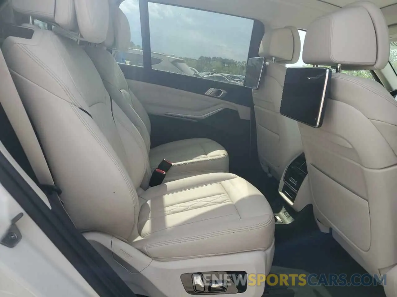 10 fotografías del automóvil dañado 5UXCX4C02LLS39370 BMW X7 2020
