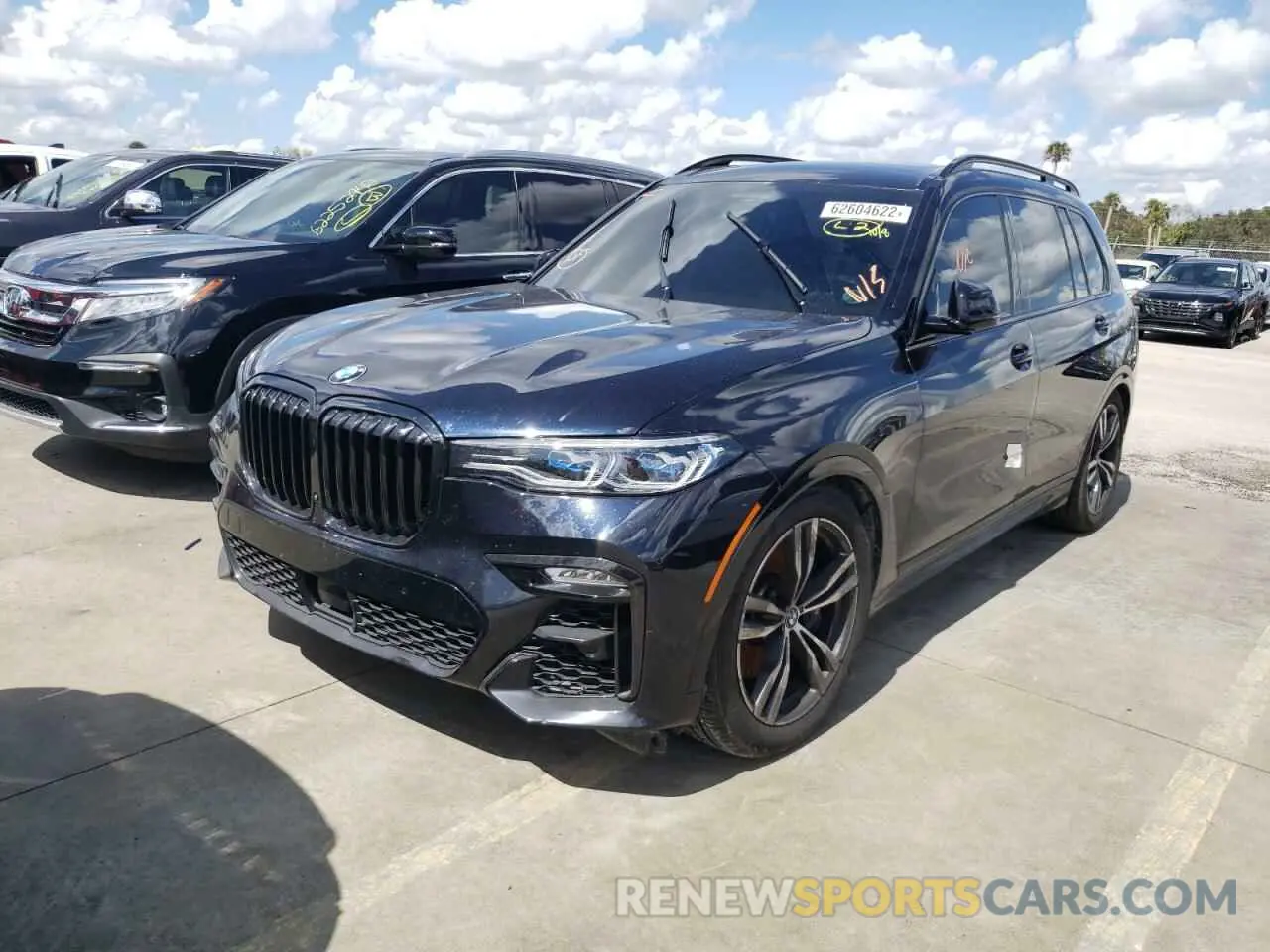 2 fotografías del automóvil dañado 5UXCX6C01LLE35380 BMW X7 2020