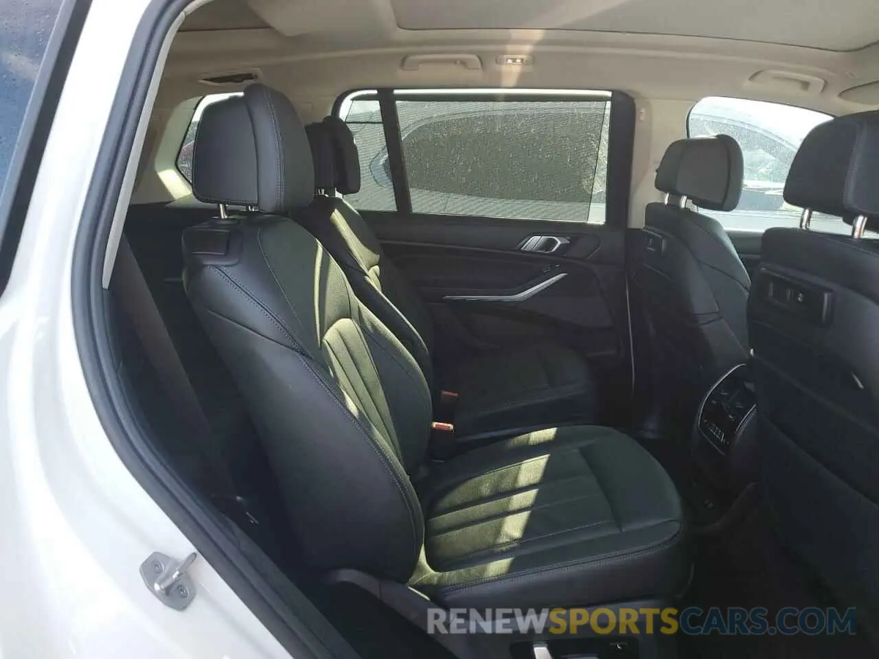 11 fotografías del automóvil dañado 5UXCW2C00M9E40192 BMW X7 2021