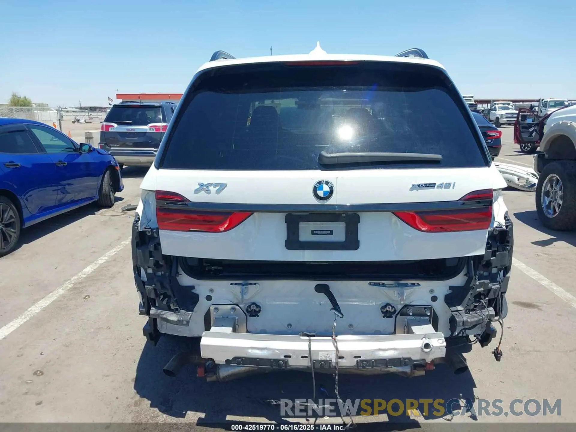 17 fotografías del automóvil dañado 5UXCW2C04M9E25551 BMW X7 2021