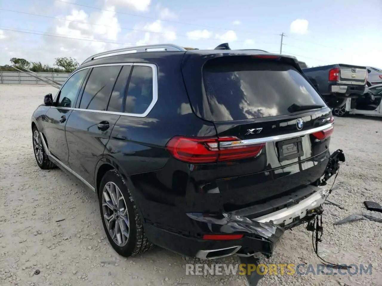 3 fotografías del automóvil dañado 5UXCW2C04M9H14557 BMW X7 2021