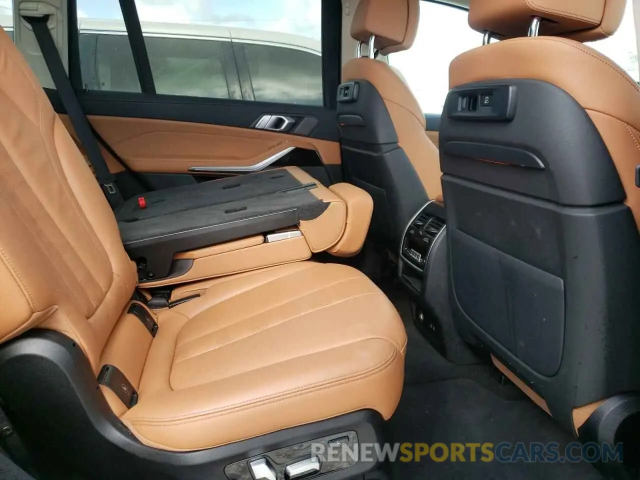 6 fotografías del automóvil dañado 5UXCW2C04M9H14557 BMW X7 2021