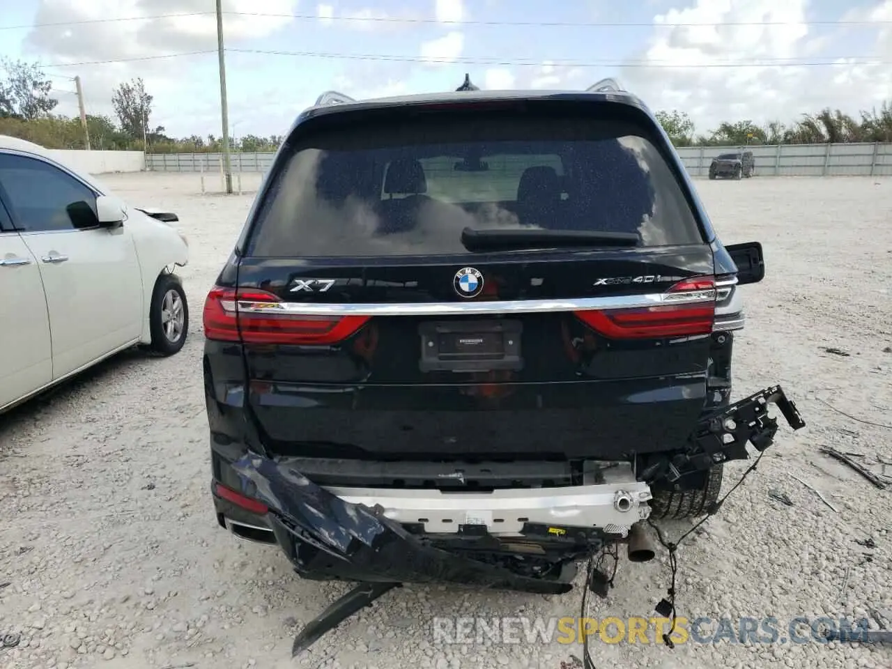9 fotografías del automóvil dañado 5UXCW2C04M9H14557 BMW X7 2021