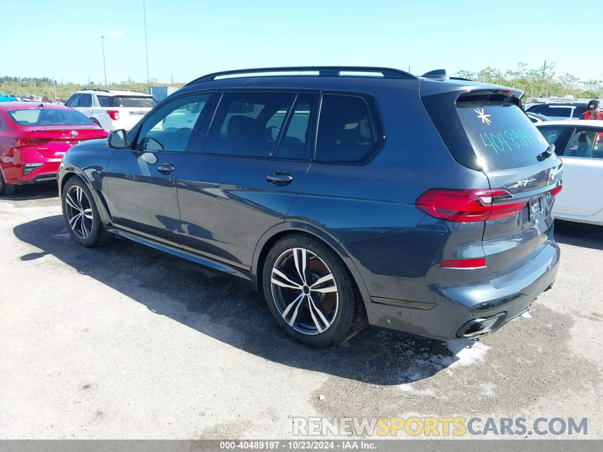 3 fotografías del automóvil dañado 5UXCW2C05M9H29648 BMW X7 2021