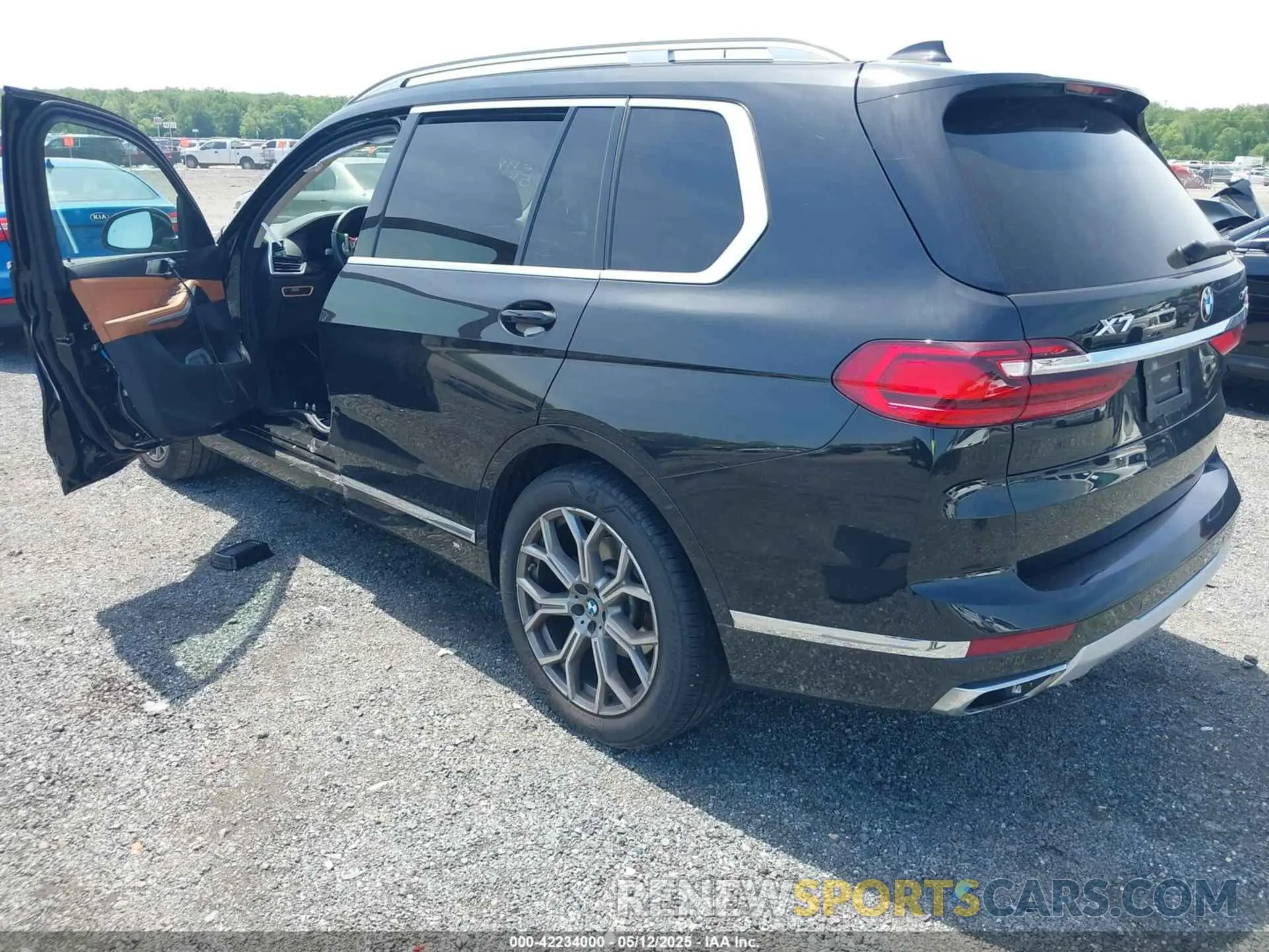 3 fotografías del automóvil dañado 5UXCW2C06M9H47267 BMW X7 2021