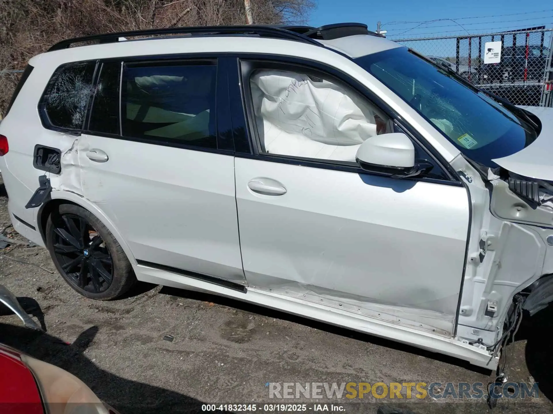 14 fotografías del automóvil dañado 5UXCW2C09M9E24556 BMW X7 2021