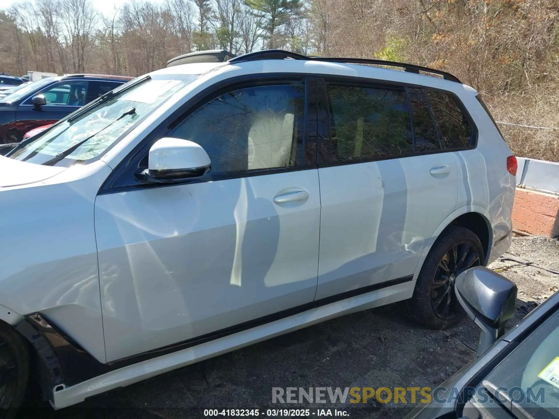 15 fotografías del automóvil dañado 5UXCW2C09M9E24556 BMW X7 2021