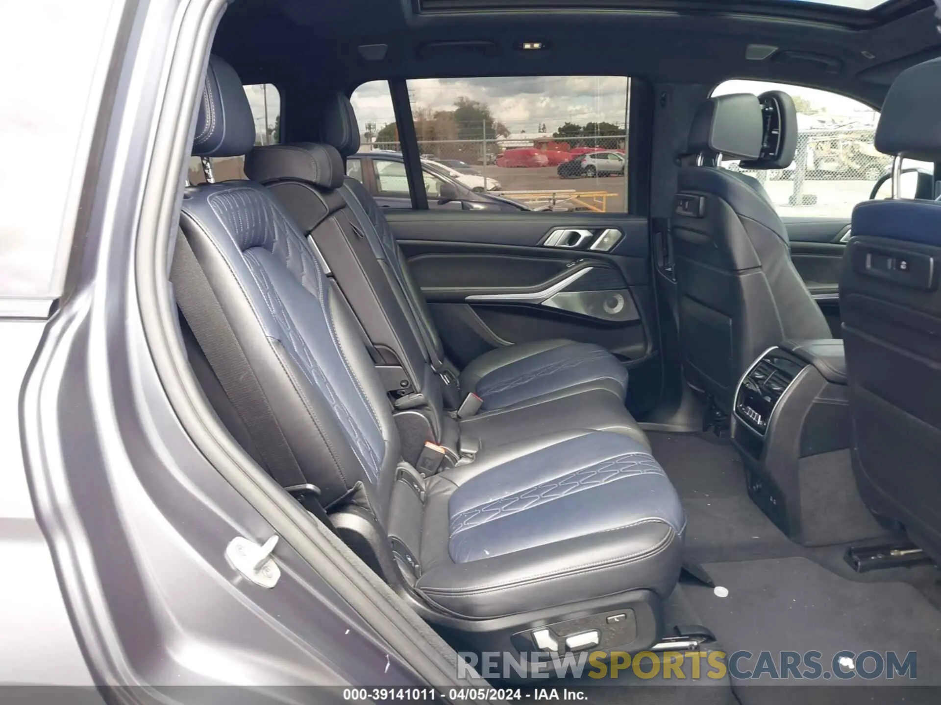 8 fotografías del automóvil dañado 5UXCX6C0XM9E99304 BMW X7 2021