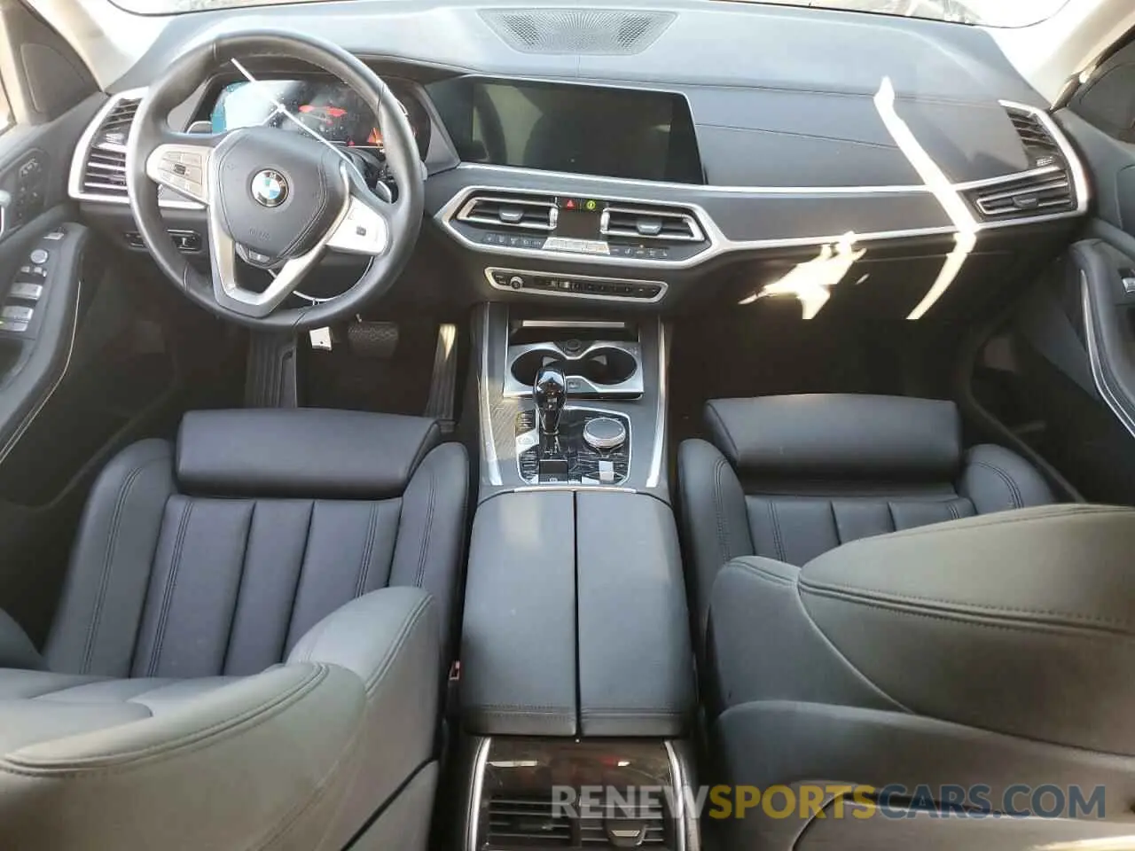 8 fotografías del automóvil dañado 5UXCW2C01N9M96964 BMW X7 2022