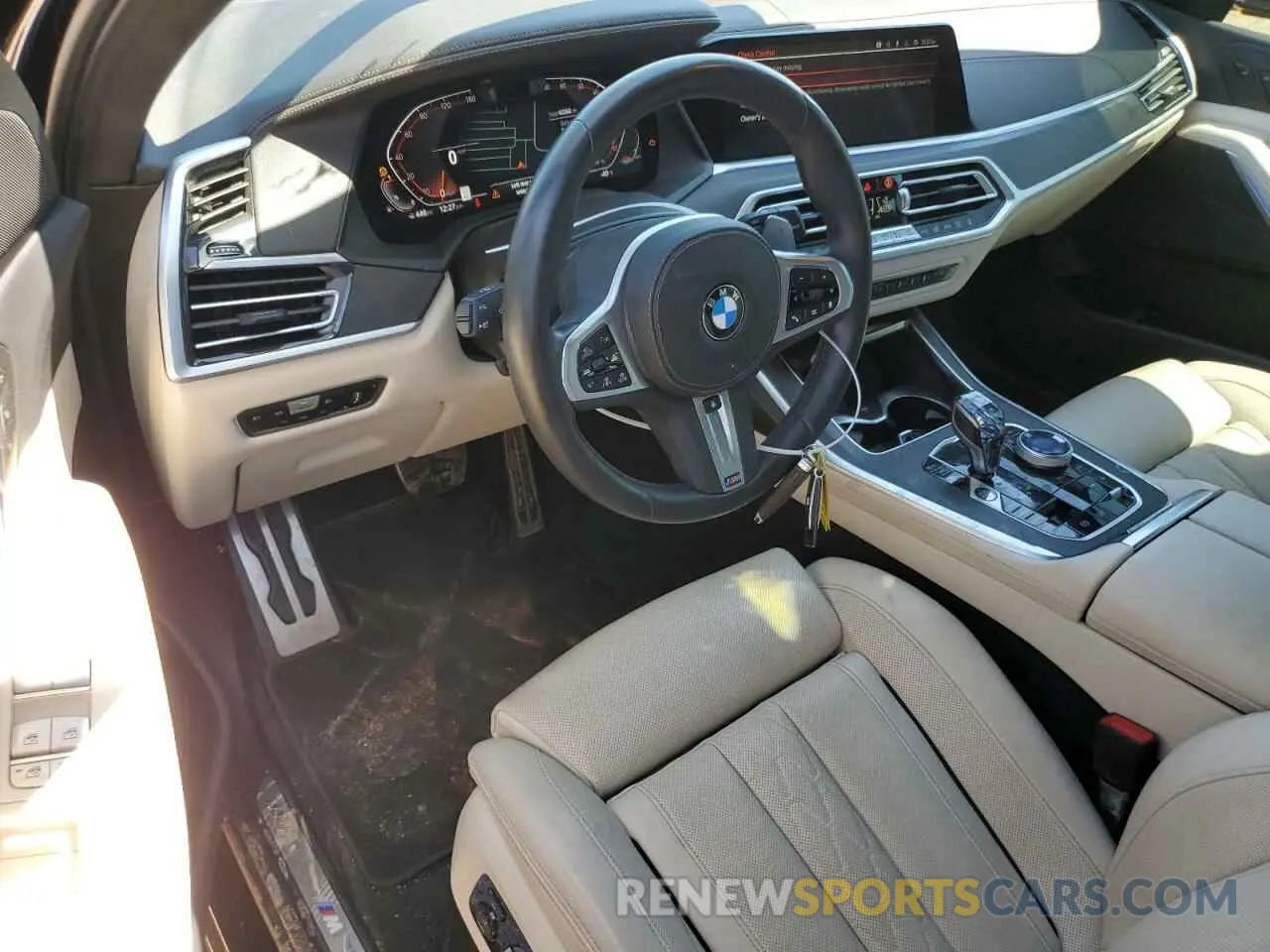 8 fotografías del automóvil dañado 5UXCW2C02N9N07423 BMW X7 2022