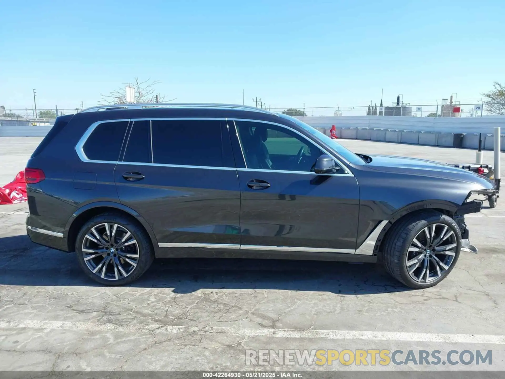 14 fotografías del automóvil dañado 5UXCW2C05N9L92333 BMW X7 2022
