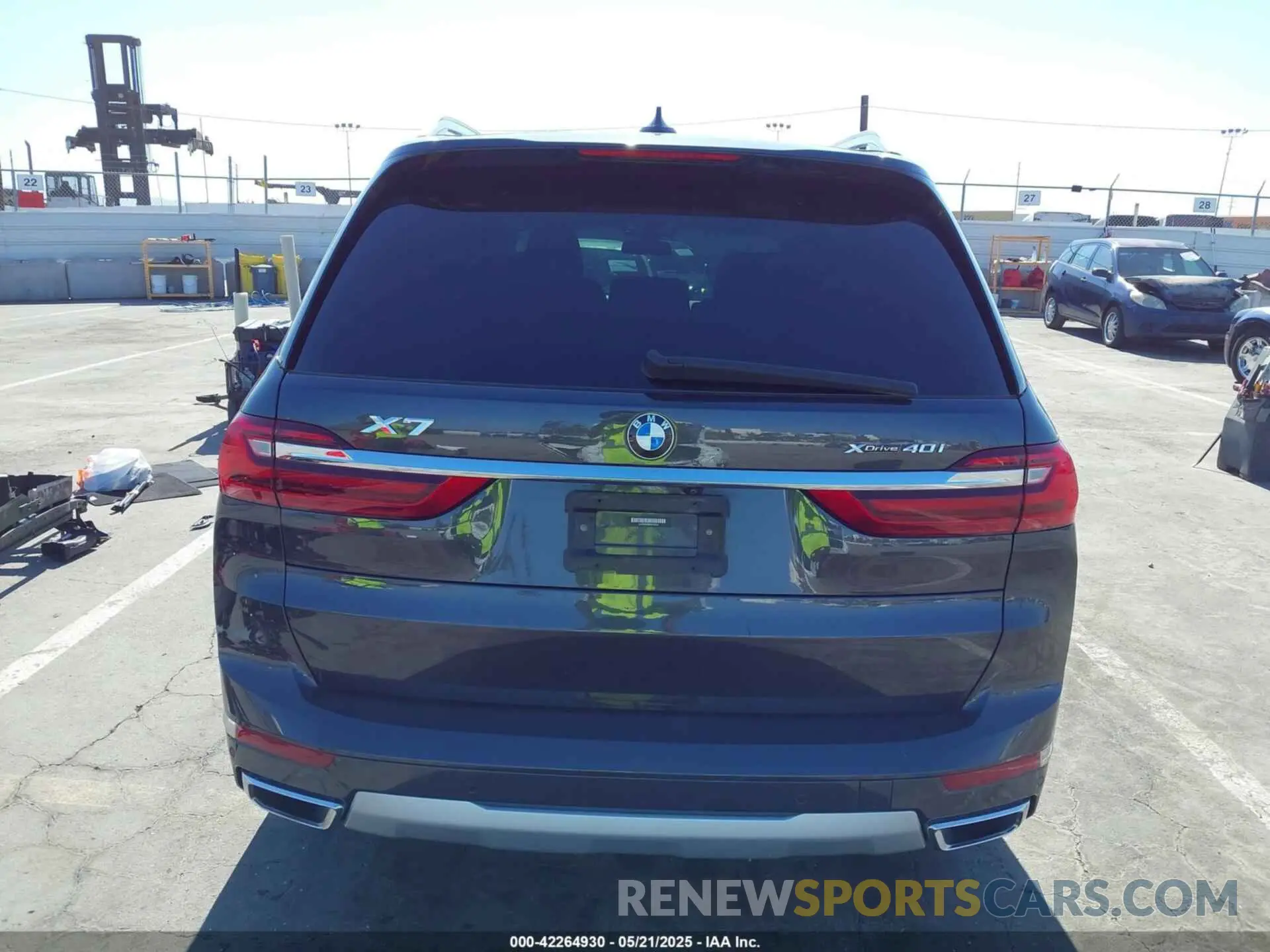 17 fotografías del automóvil dañado 5UXCW2C05N9L92333 BMW X7 2022