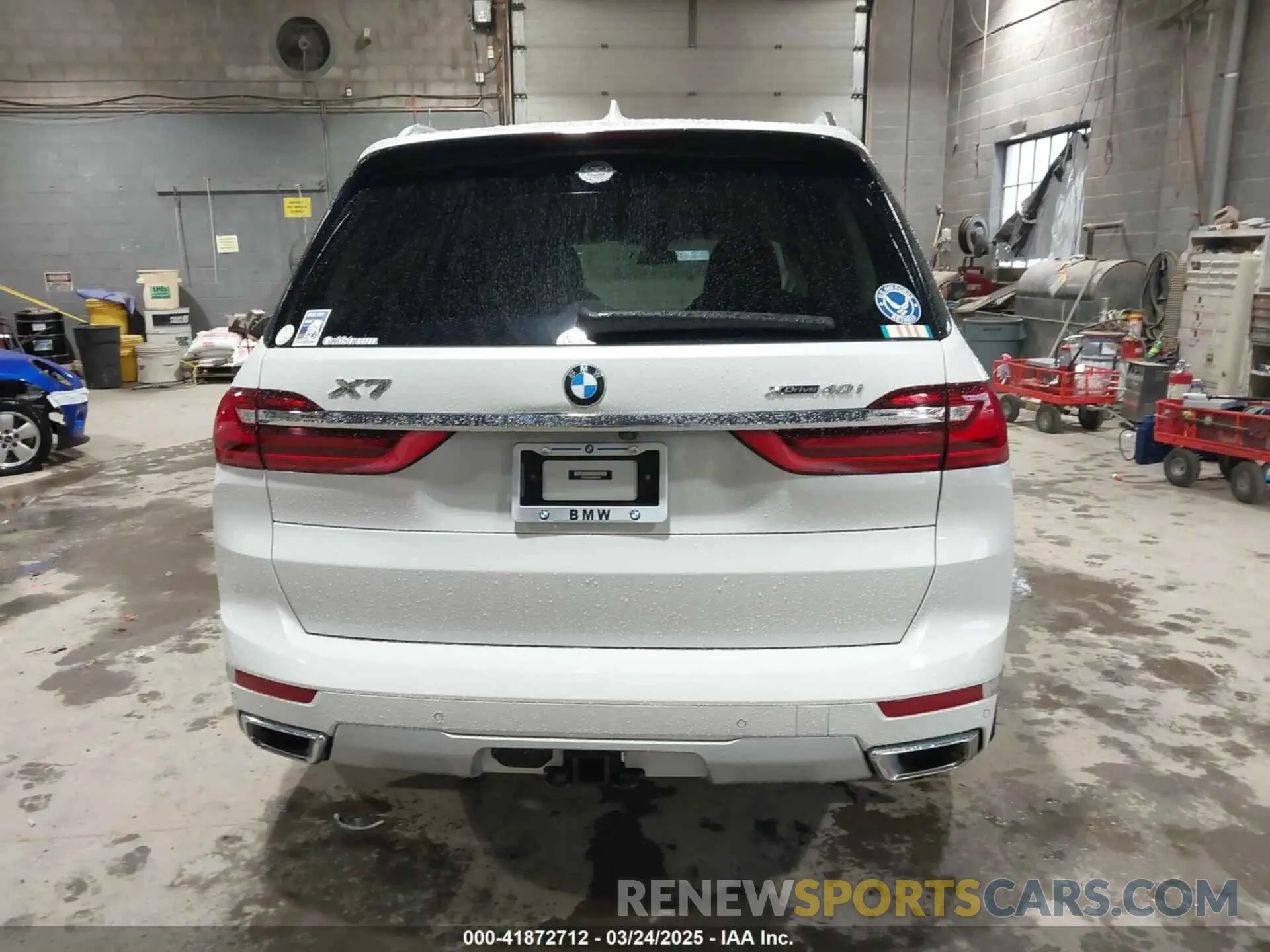 16 fotografías del automóvil dañado 5UXCW2C05N9M59562 BMW X7 2022