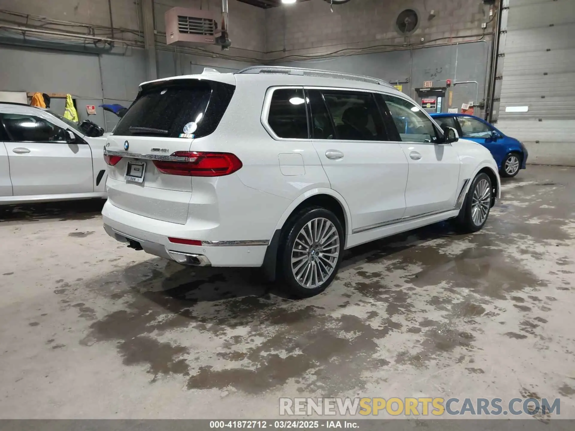 4 fotografías del automóvil dañado 5UXCW2C05N9M59562 BMW X7 2022