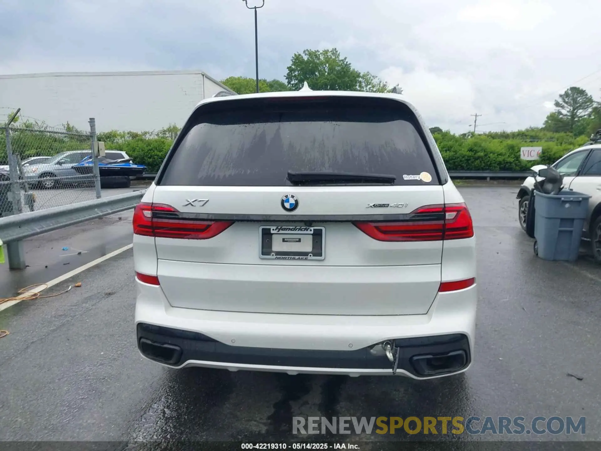 16 fotografías del automóvil dañado 5UXCW2C06N9N07716 BMW X7 2022