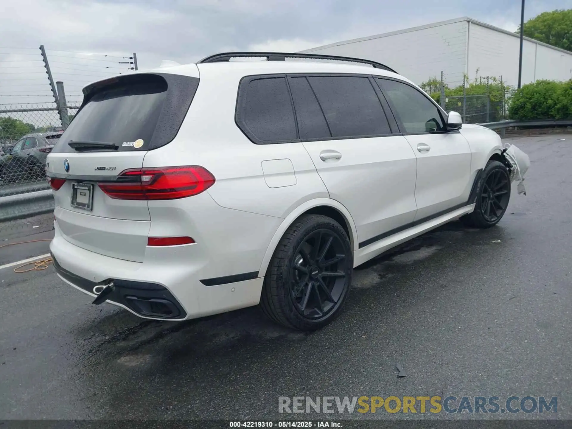 4 fotografías del automóvil dañado 5UXCW2C06N9N07716 BMW X7 2022