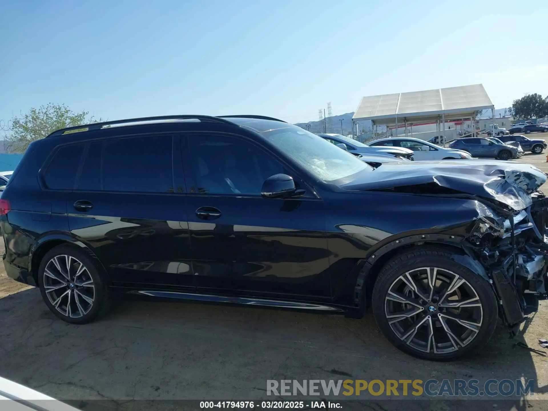 14 fotografías del automóvil dañado 5UXCW2C09N9K56397 BMW X7 2022