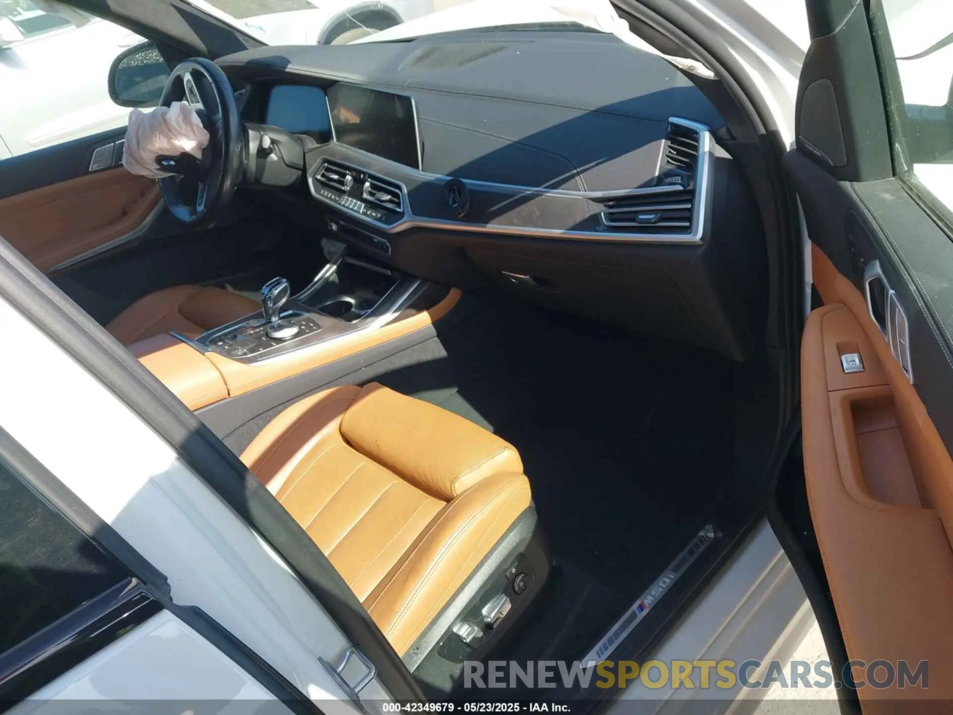 5 fotografías del automóvil dañado 5UXCX6C00N9L77369 BMW X7 2022