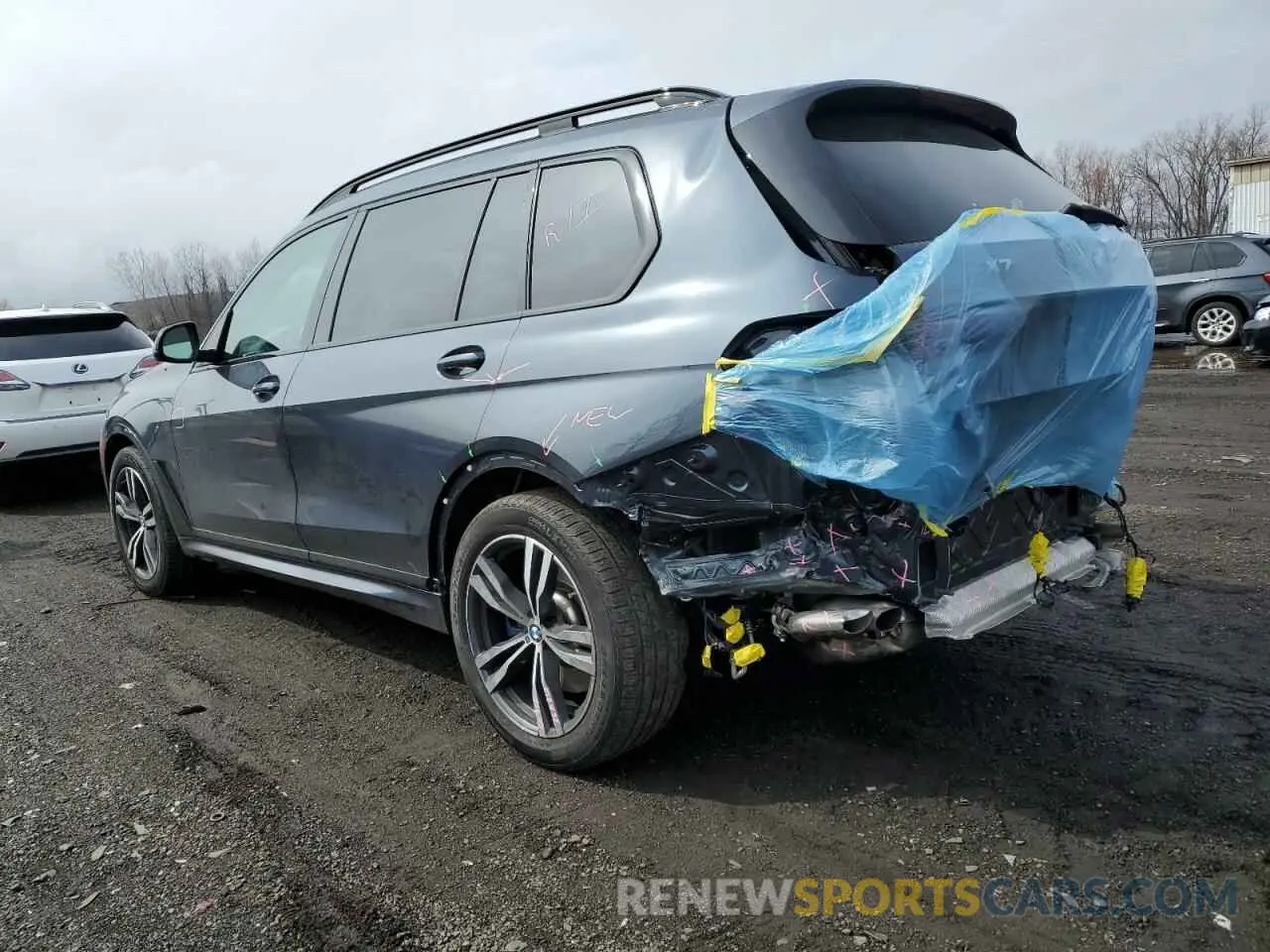 2 fotografías del automóvil dañado 5UXCX6C03N9M31330 BMW X7 2022