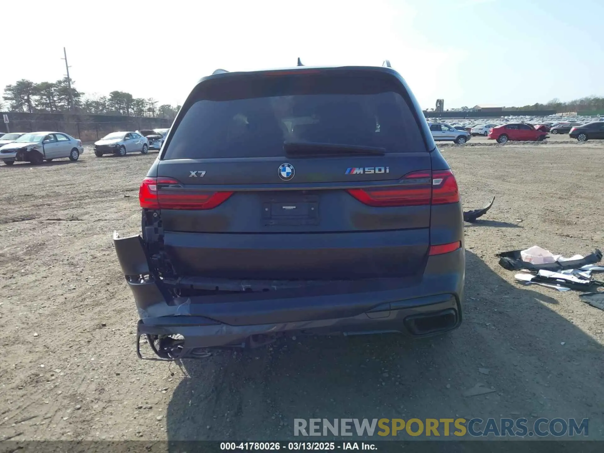 16 fotografías del automóvil dañado 5UXCX6C03N9M51772 BMW X7 2022