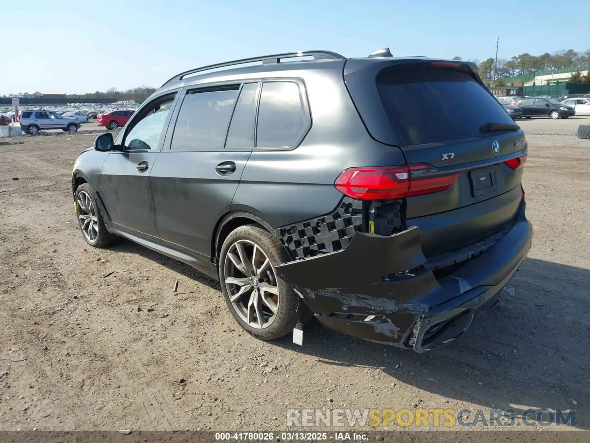 3 fotografías del automóvil dañado 5UXCX6C03N9M51772 BMW X7 2022