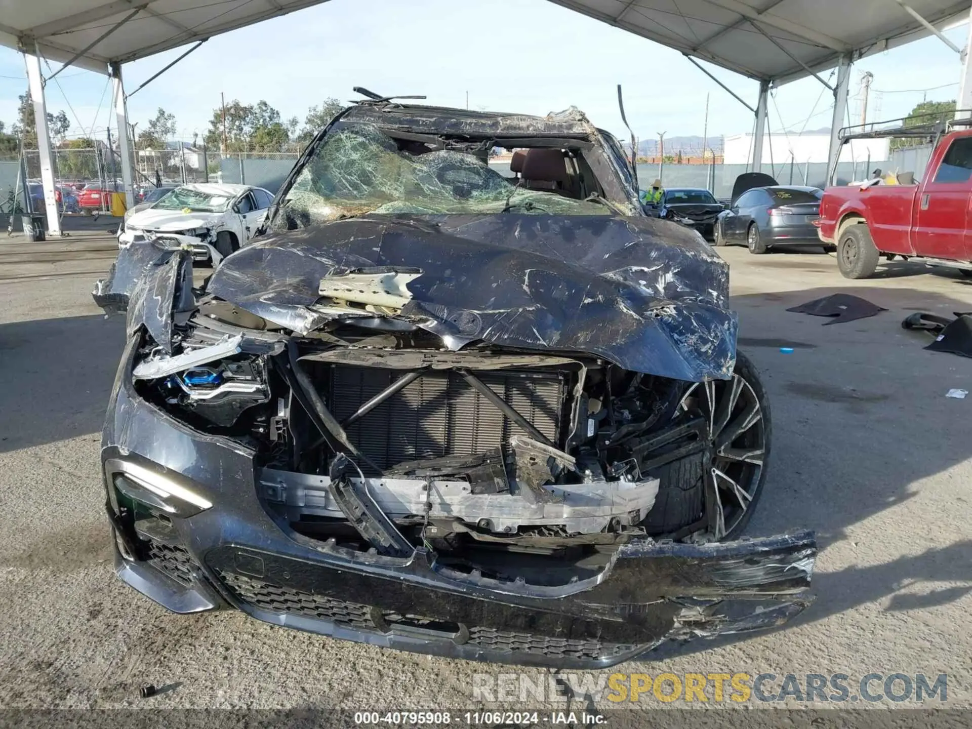 11 fotografías del automóvil dañado 5UXCX6C08N9M65716 BMW X7 2022