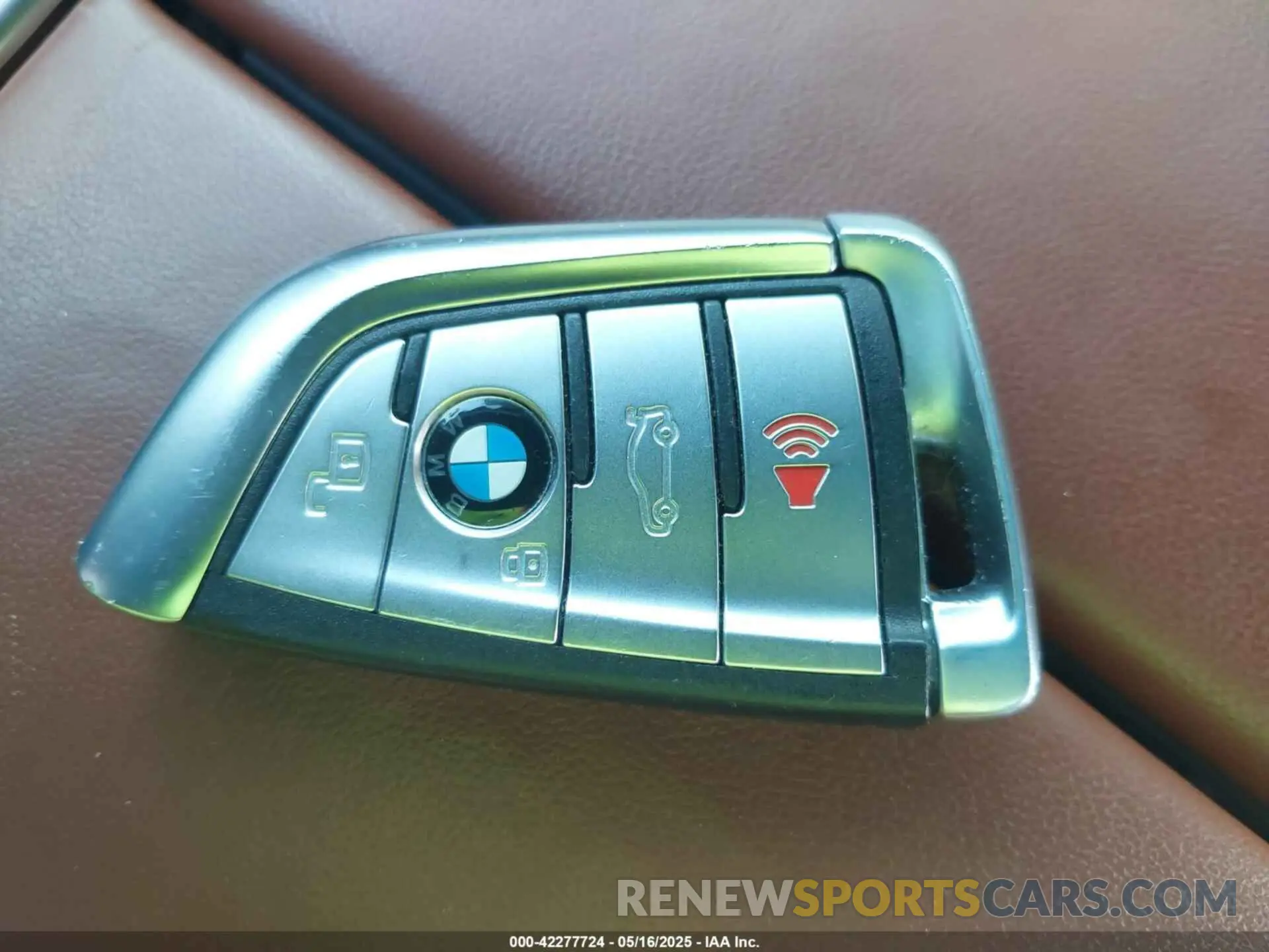 11 fotografías del automóvil dañado 5UXCX6C09N9J33266 BMW X7 2022
