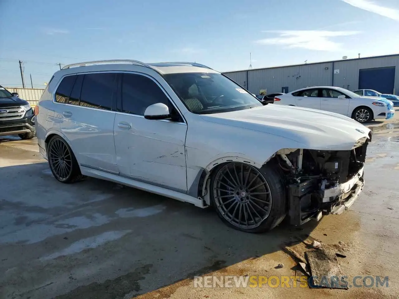 4 fotografías del automóvil dañado 5UXCX6C14N9M36450 BMW X7 2022