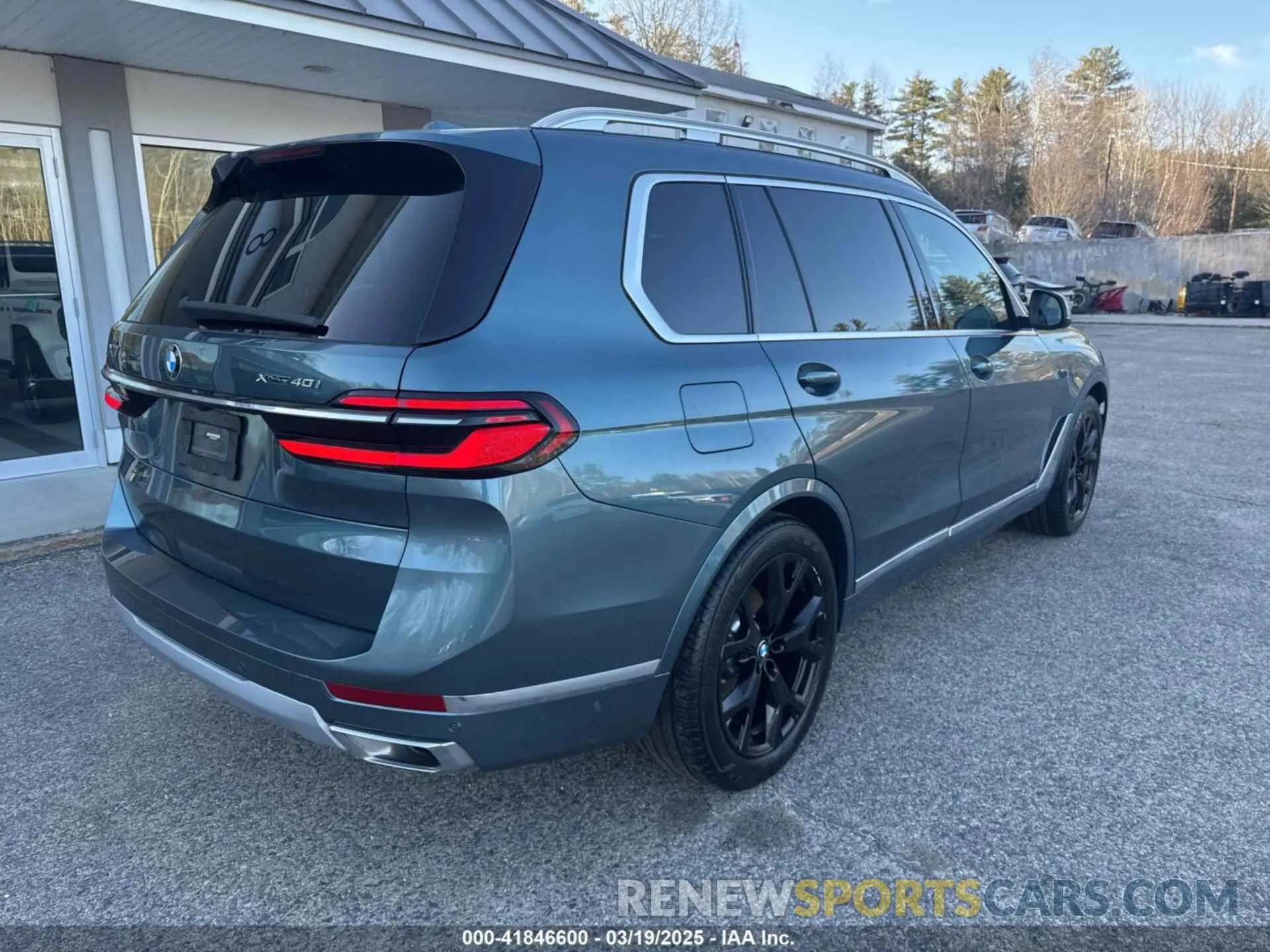 4 fotografías del automóvil dañado 5UX23EM00P9N53758 BMW X7 2023